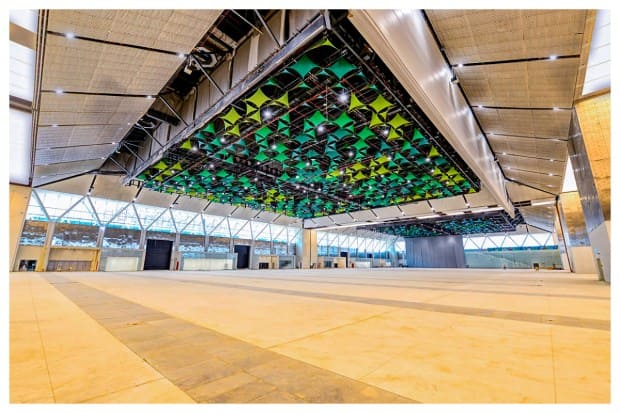 Näyttelyhalliin yhdistetyssä suuressa aulassa on omaleimainen kuparikatto, joka suodattaa valoa eri kattoikkunoiden läpi.  (Kuva: PTI)