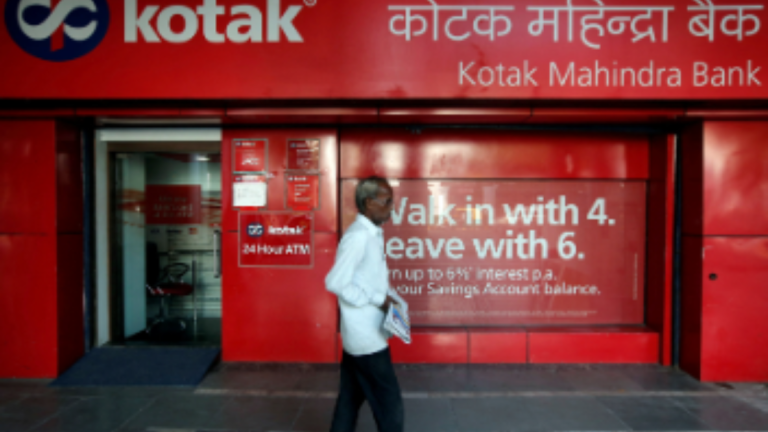 Kotak Bank kasvattaa konttoriaan 20 % RBI:n hillitsemisen jälkeen