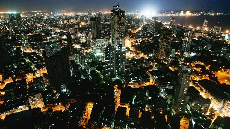 Kiinteistömyynti H12024: Mumbain luksusasuntokaupat vauhdittavat kasvua, useimmat ostajat 35–55-ikäluokissa