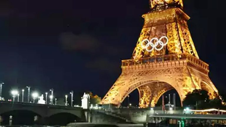 Pariisin olympialaiset: Muoti on keskeisellä sijalla, kun maailmanlaajuiset suunnittelijat julkistavat maajoukkueen univormut