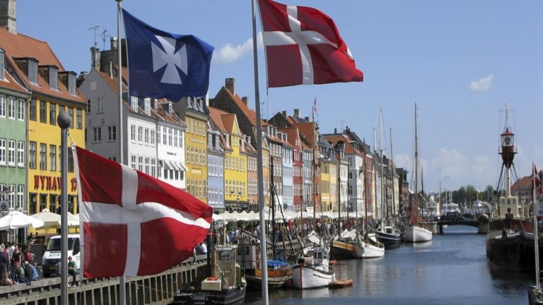 Tanska Uudet säännöt ulkomaalaisten maahanmuuttajien ja opiskelijoiden työlupavaatimukseen – Investing Abroad News